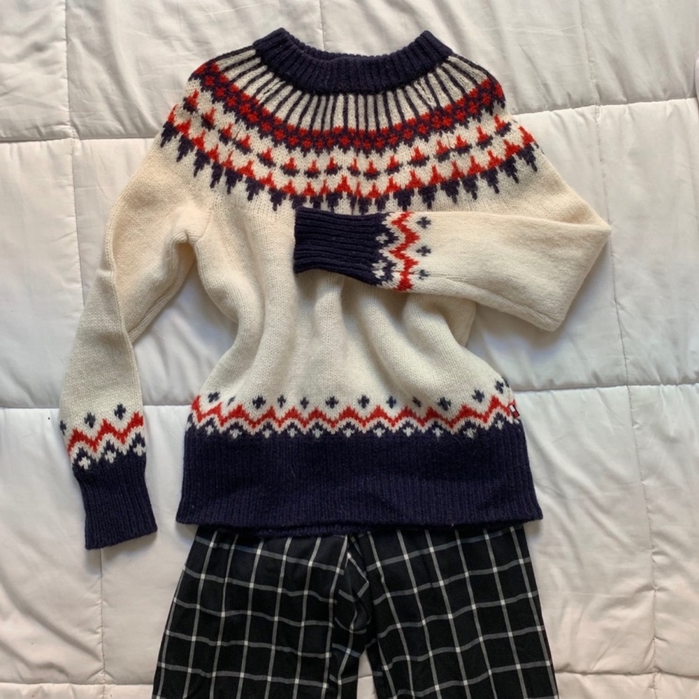 vintage tommy hilfiger sweater